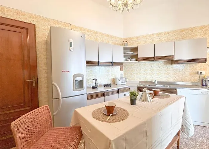 Casa Di Lusso Fronte Mare - Budello - Centro Varazze