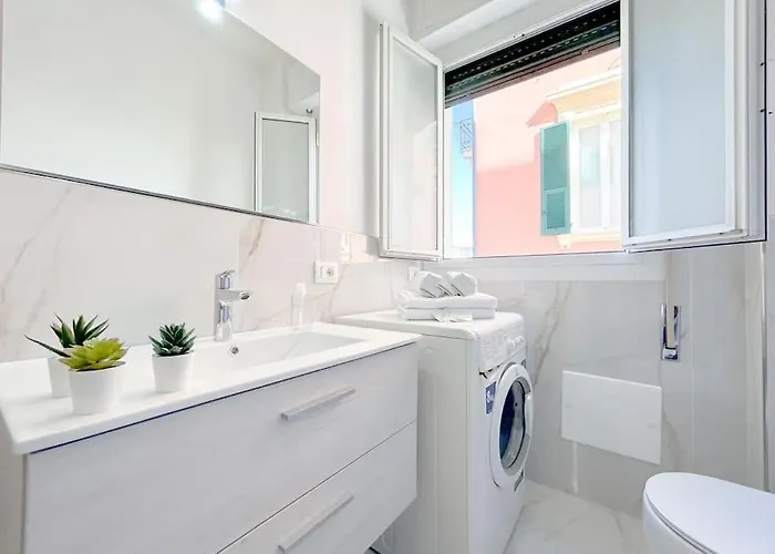 Appartamento Casa Di Lusso Fronte Mare - Budello - Centro Varazze