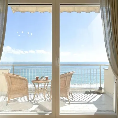 Casa Di Lusso Fronte Mare - Budello - Centro Appartement