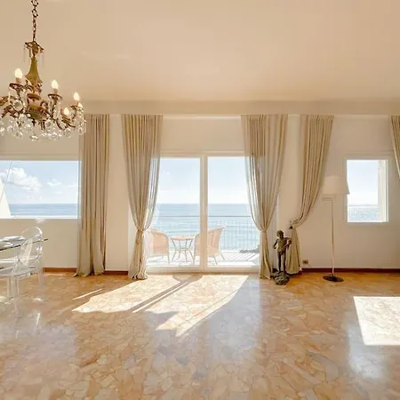Casa Di Lusso Fronte Mare - Budello - Centro Διαμέρισμα